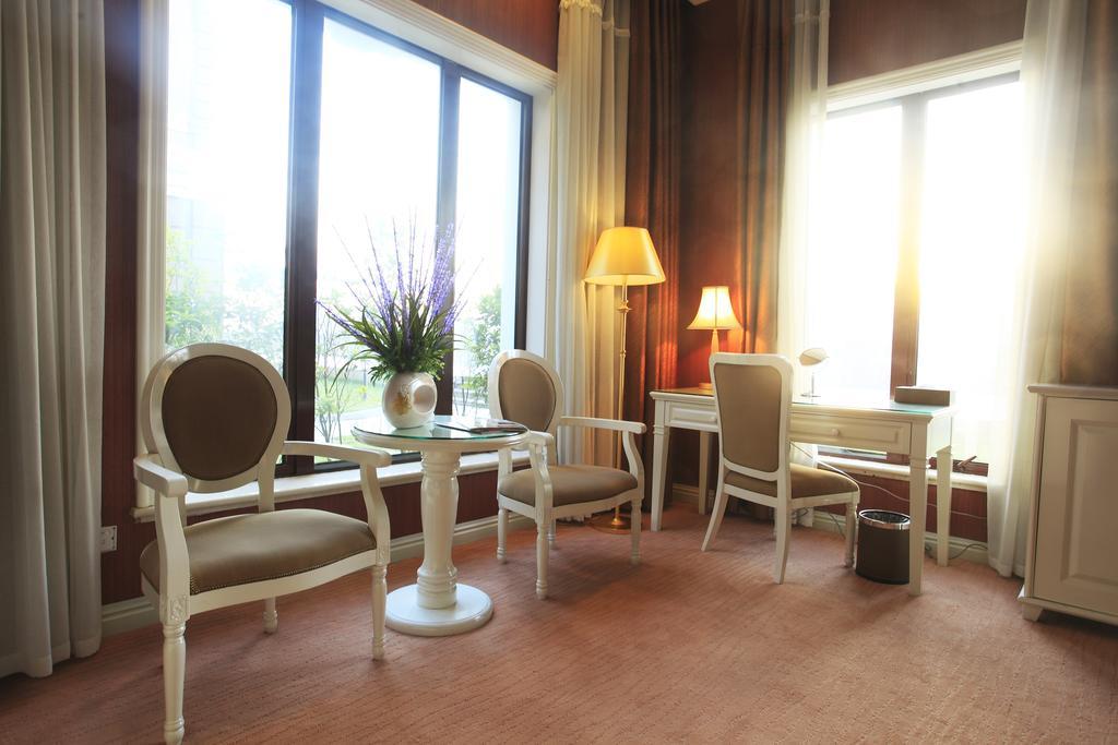 Shanghai Eiffelton Hotel エクステリア 写真